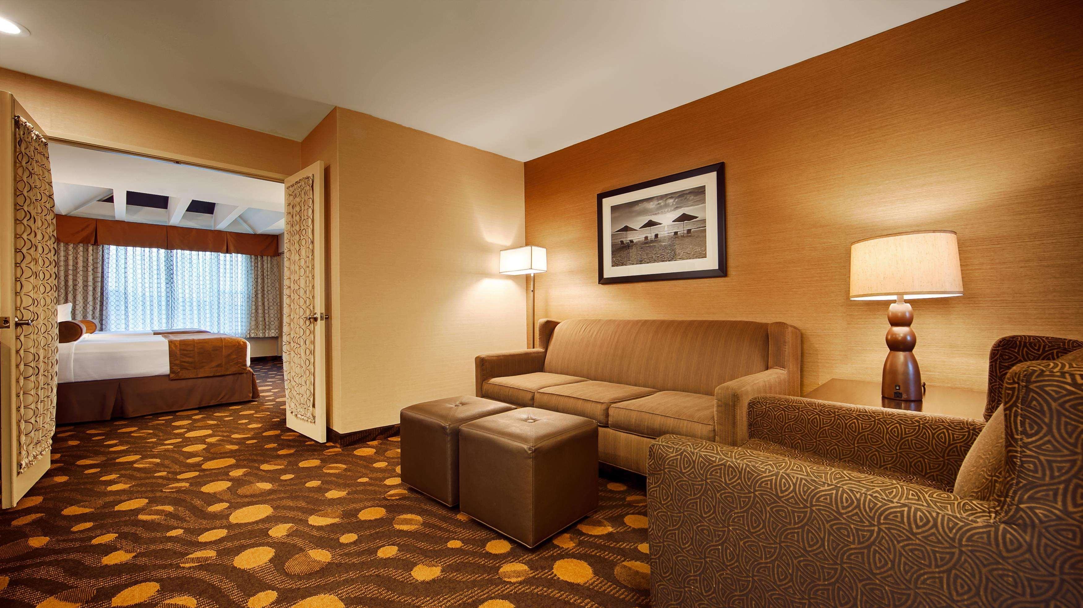 Best Western Plus Suites Hotel Coronado Island Eksteriør billede