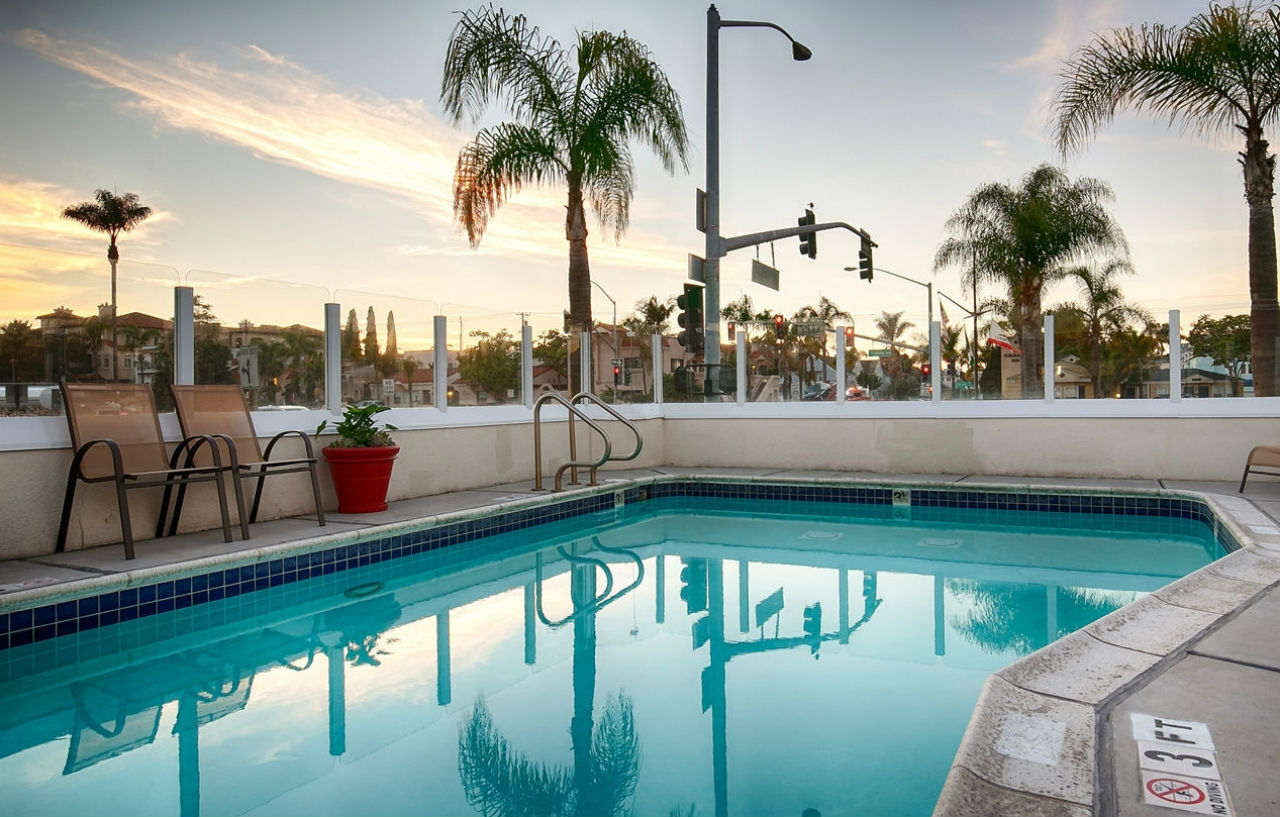 Best Western Plus Suites Hotel Coronado Island Eksteriør billede